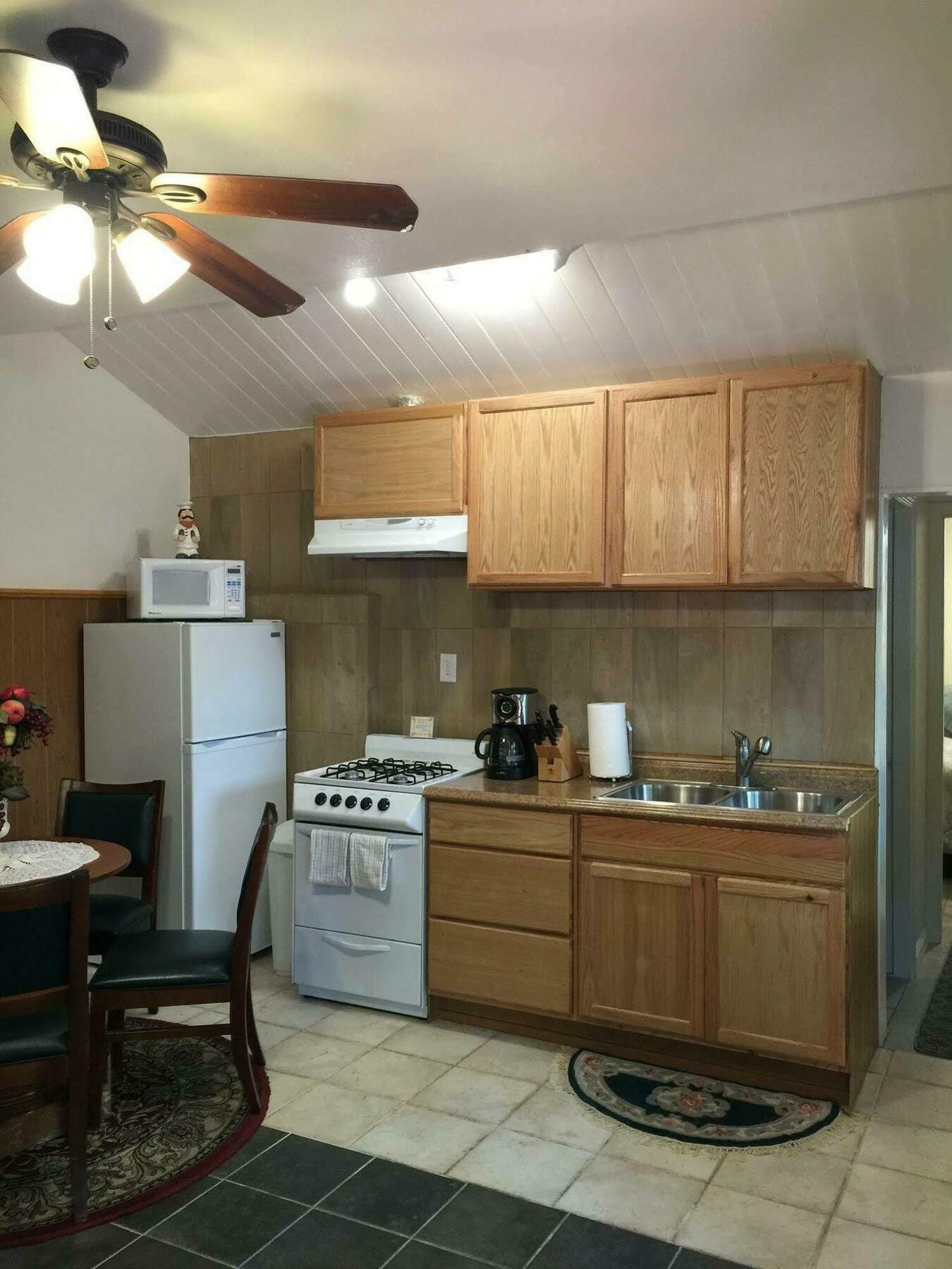 Arrowhead Tree Top Lodge 레이크애로우헤드 외부 사진