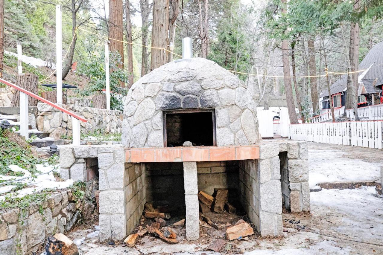 Arrowhead Tree Top Lodge 레이크애로우헤드 외부 사진