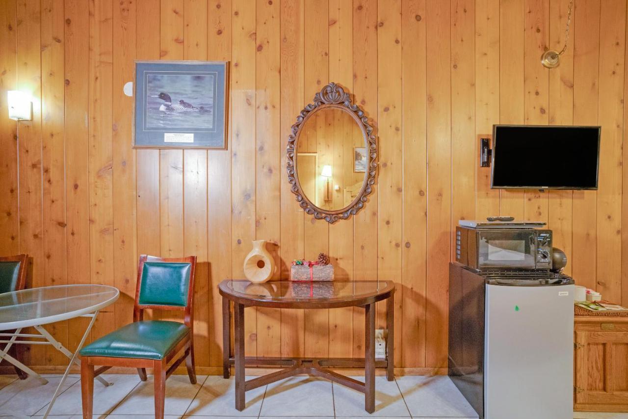 Arrowhead Tree Top Lodge 레이크애로우헤드 외부 사진