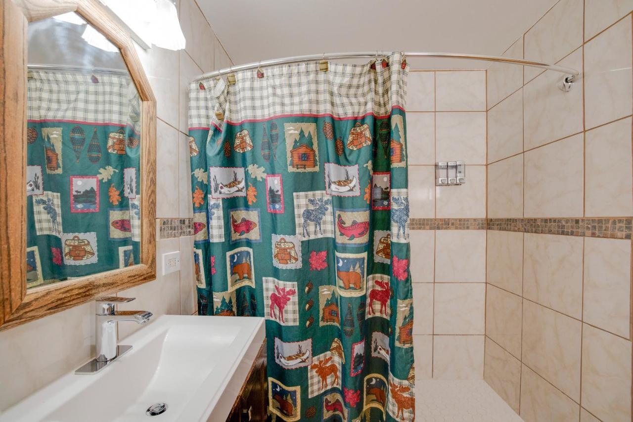 Arrowhead Tree Top Lodge 레이크애로우헤드 외부 사진
