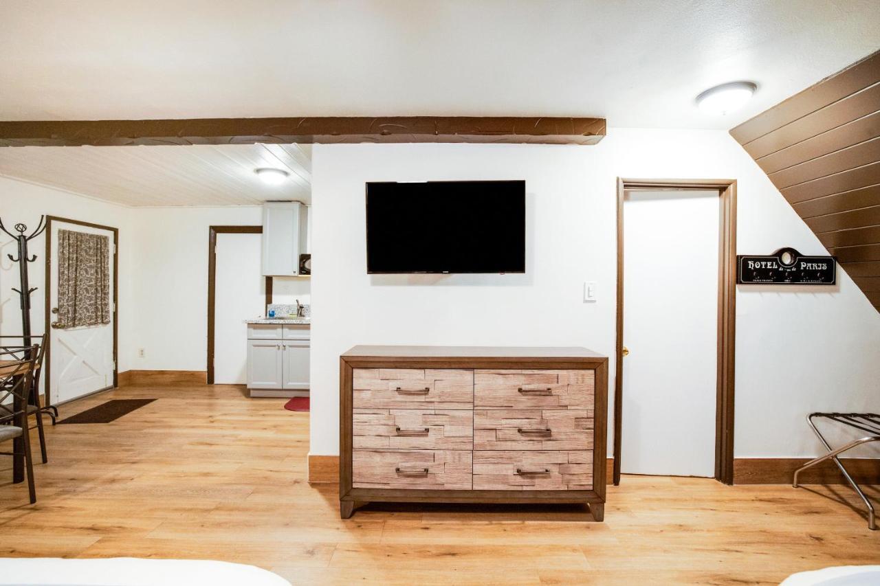 Arrowhead Tree Top Lodge 레이크애로우헤드 외부 사진
