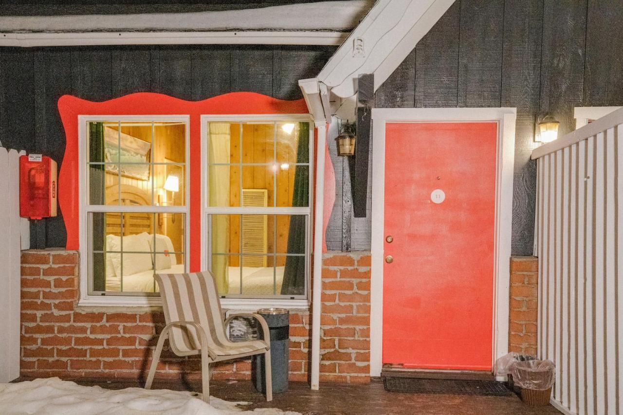 Arrowhead Tree Top Lodge 레이크애로우헤드 외부 사진